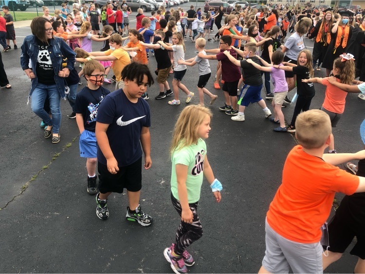 We wrapped up the end of the 2020-2021 school year with an awesome celebration circle! 