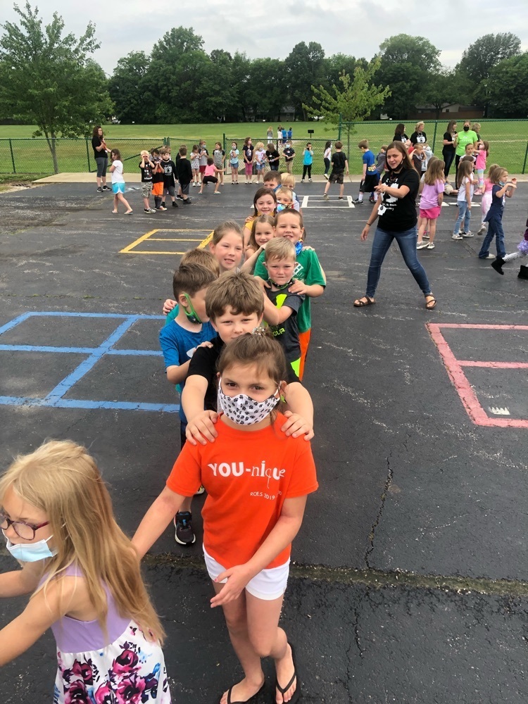 We wrapped up the end of the 2020-2021 school year with an awesome celebration circle! 